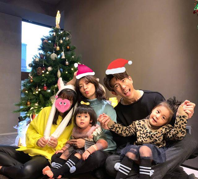 賈靜雯大女兒曬自己十年前後對比照，4歲的梧桐妹和咘咘一樣可愛！