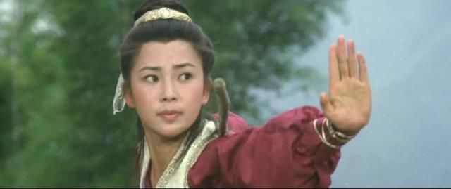 生兩個女兒仍不敵「真愛」，被李連杰拋棄後，她活得更幸福