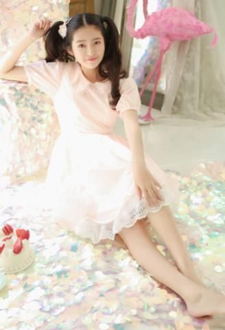 林青霞的「女兒」，長相簡直美呆了，網友：仿佛看到林青霞年輕的模樣！