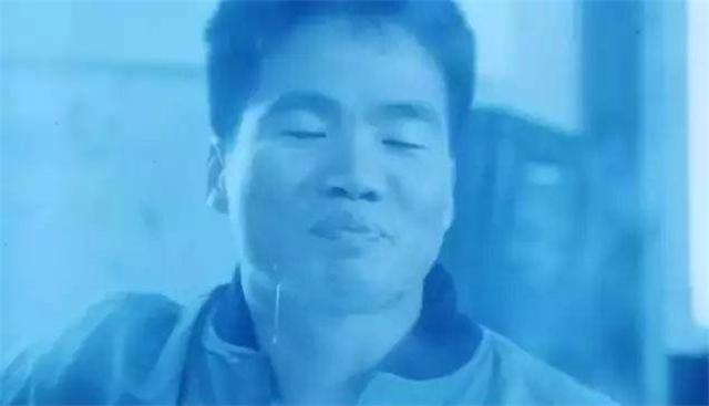 還記得《古惑仔》的「生番」嗎？現在老了變得「慈眉善目」完全沒有惡人的樣子！