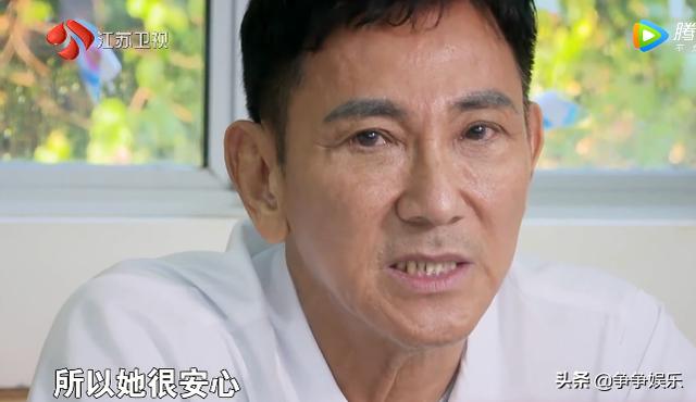 吳尊淚問：「媽走了，怎麼熬過來的？」 72歲爸坦承「靠鎮定劑入睡」逼哭萬人：相信她沒遺憾了... 