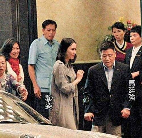 為了植物人弟弟，黎姿嫁大15歲殘疾富豪，試管雙胞胎卻長成這樣！