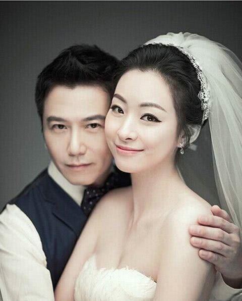 一婚娶港姐，二婚娶助手，三婚娶小20歲女星，54歲成人生贏家