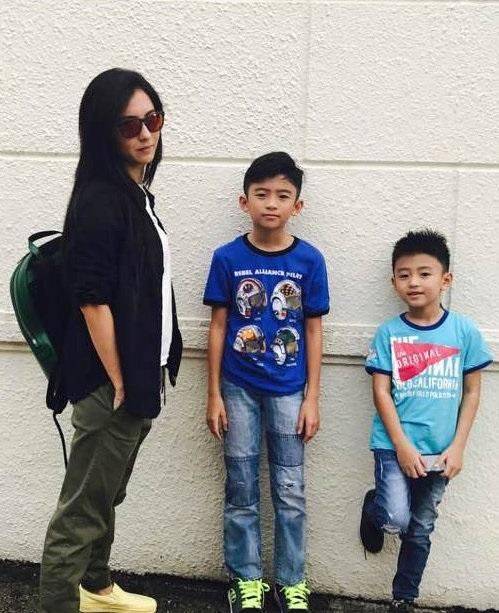 張柏芝為三胎舉辦滿月酒，「小王子」正面照首次曝光，網友：終於藏不住了！