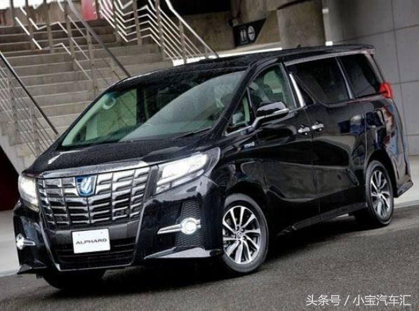 2歲淪賺錢工具，錢全被父親買豪車，親媽整容，2年被父母敗光1800萬，13歲長成這模樣！
