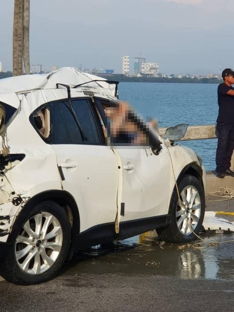休旅車遭撞墜海　駕駛繫安全帶想逃卻慘死 
