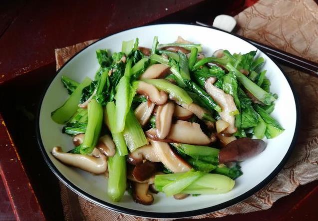 春節家宴，比大魚大肉還受歡迎的15道小炒，清淡爽口，營養均衡