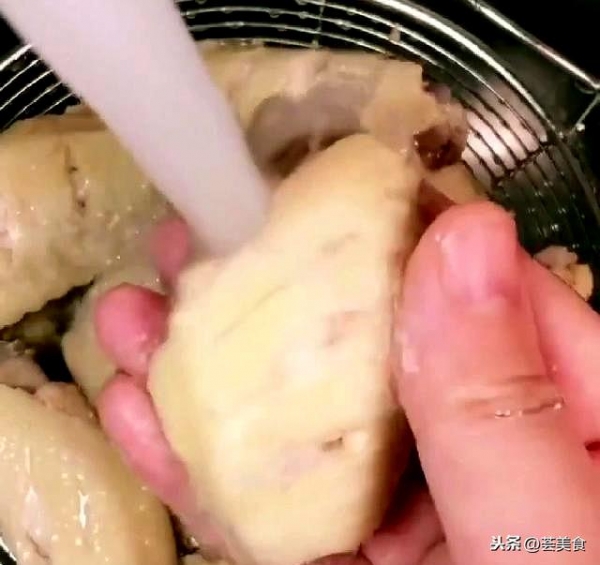 可樂雞翅其實「超簡單」，只需簡單「三步驟」！剛進廚房的新手也輕鬆駕馭！