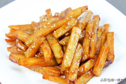 土豆條不一樣的吃法，外酥里糯，3塊錢的土豆，幾分鐘炒一大盤