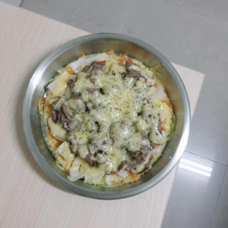 媽媽看到她「把蛋打進電鍋」差點沒昏倒，沒想到煮了10分鐘之後...媽媽也想跟她要食譜！
