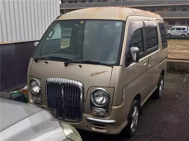 鏟屎官為愛貓「改裝麵包車」！秘密基地「設備超齊全」：慘了...不回家了