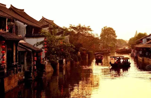 最適合女人旅遊的10個地方，每年帶你去一個，可好？