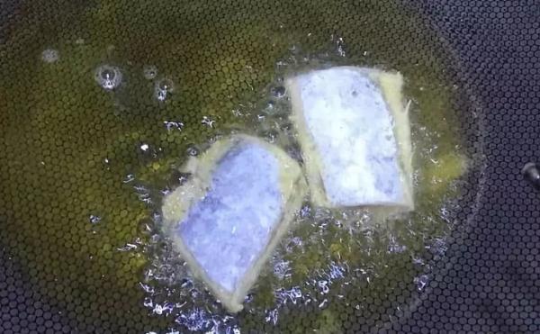 炸帶魚時，用麵糊還是澱粉？多數人沒搞明白，難怪不香不酥脆！ 