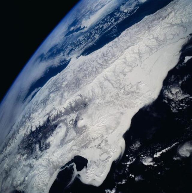 這是暴風雪從衛星看起來的樣子：你從未見過這樣的地球
