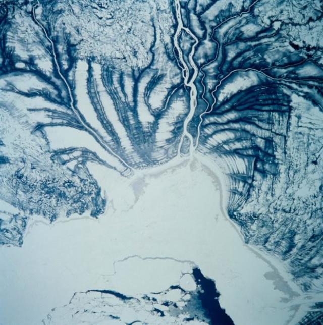 這是暴風雪從衛星看起來的樣子：你從未見過這樣的地球