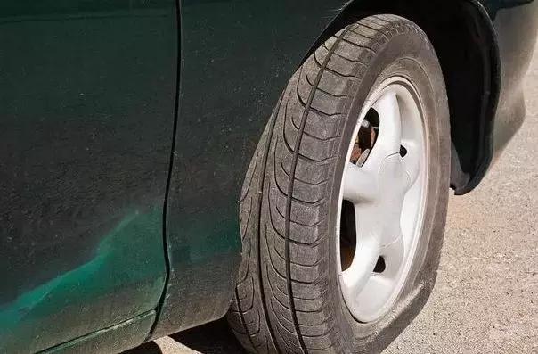 車不怕開，最怕停！小竅門教你停車不傷車