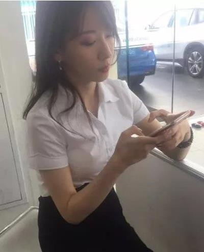 男子看上寶馬3系車，女銷售員諷刺：買了就嫁給你，男子做法大快人心！