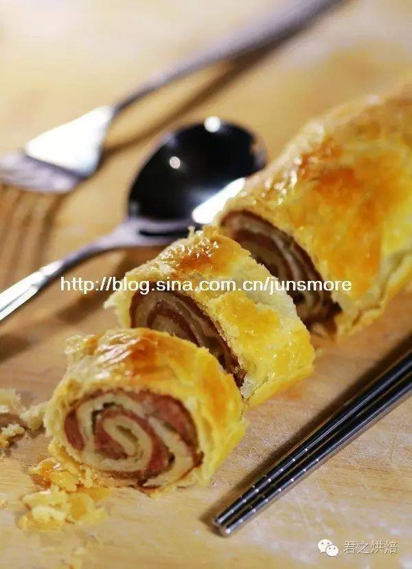 【酥皮肉卷】外酥內軟，咸鮮可口，趁熱吃吧