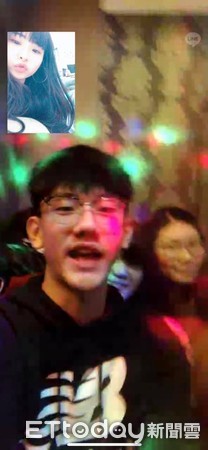 中壢KTV自拍 後面竟多了一個「長髮女鬼」在地人爆料：不是第一次出現了...