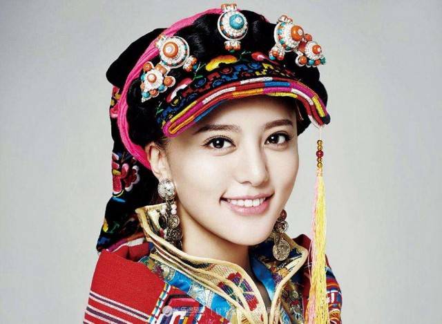 揭秘西藏 [一妻多夫] 的家庭！幾個丈夫如何同床共枕？該如何輪流上床的潛規則！一起上還是輪流的？