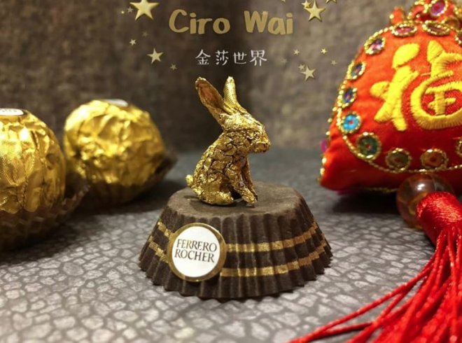 女兒愛吃金莎…他隨手將包裝紙「摺成12生肖」！駿馬奔騰帥爆「一看到金豬本尊」紅到國外：太Q了
