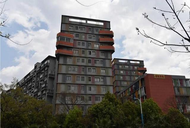 世界五大最丑建築，丑出新高度，中國就有三座