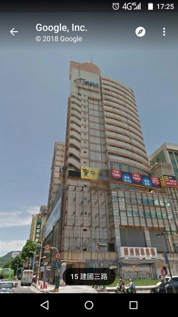 他好奇問掛「為何台灣縣市火車站前都會有一棟被燒過的大樓」網：不要問太多！