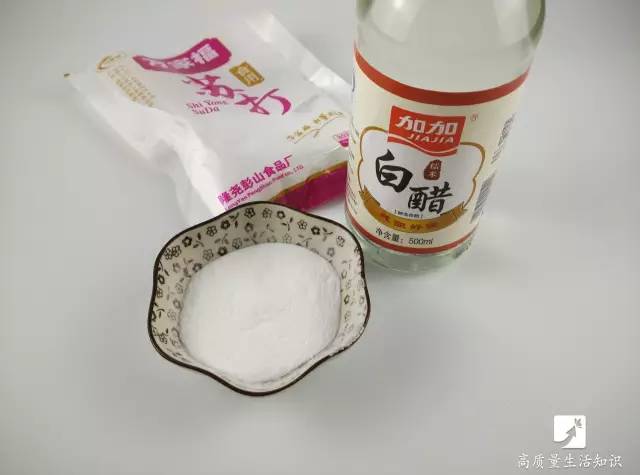 馬桶堵了別花冤枉錢，自己動手幾塊錢就解決，還不髒手！