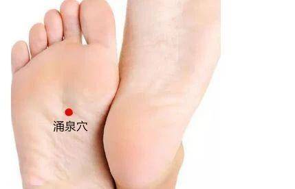 人體自帶【消炎、解氣、排毒穴】，學著按一按，不花錢看醫生
