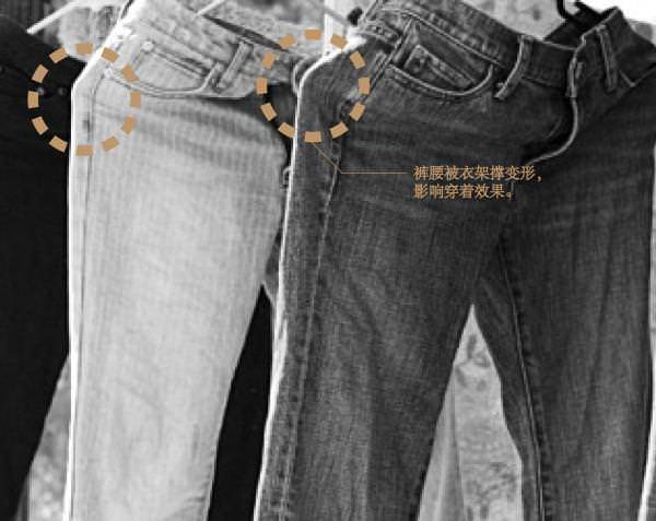 洗衣服時不小心把衛生紙洗了？教你一招，輕鬆去除碎紙屑
