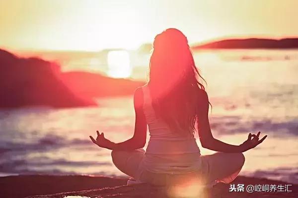 經絡通不通，從4個部位看出來！中醫一套「經絡操」疏通身體