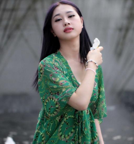結婚時我爸媽給1萬改口費，老婆生氣不說話，岳母說這話讓我氣暈