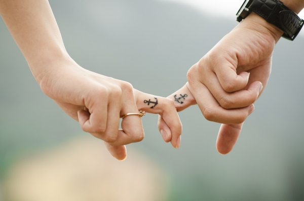 「只要你在，一切都很好」婚姻中，最可怕的不是出軌，而是「心如止水」！