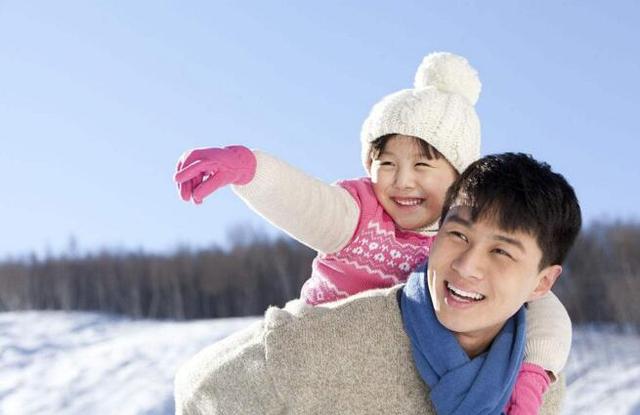 女兒結婚老婆給十萬陪嫁，婚後女兒哭著回來，我給老婆一巴掌！