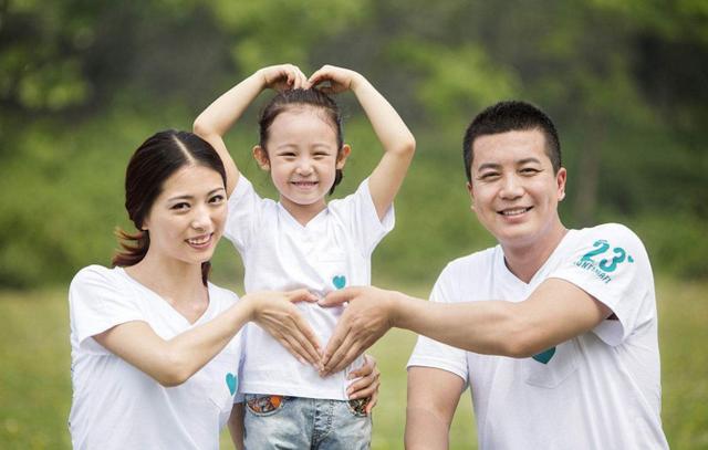 為給母親治病我決定賣房，老婆和我離婚，母親去世我跪地痛哭！