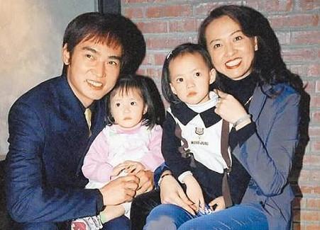 他當年為了女兒，把一億財產給前妻，而今把二婚妻子寵上天