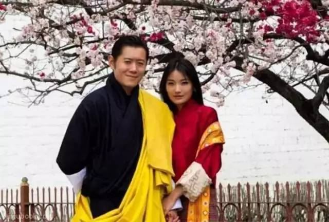 「等你長大了，我便娶你」，相差十歲的年紀，14年的等待，他們終於成為了全世界最幸福的夫妻 