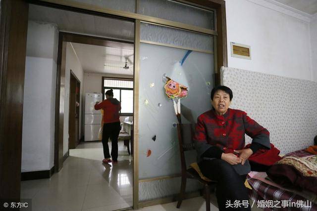 兒媳坐月婆婆主動照顧，兒媳給3000答謝，婆婆轉身給兒子一巴掌