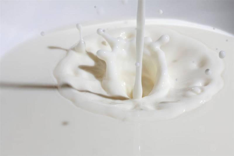 兒科醫生提醒: 寶寶3歲前不要給他吃這十種食物, 不然就是在害他