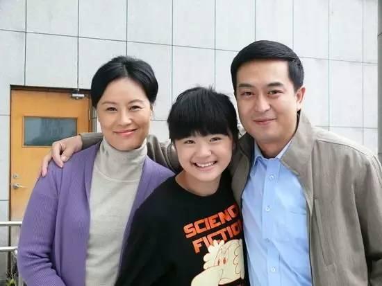 她45歲，離婚嫁給小15歲男友，現在過的幸福美滿！女人絕對要看得懂這篇，最後一句話說的太好了！ EZP9 生活網