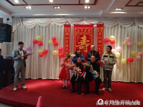給婆婆辦六十大壽，我娘家給五千紅包，老公用蛋糕砸走大姑子