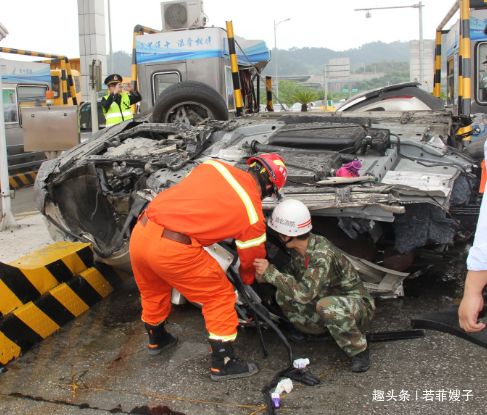 妻子回娘家，俺帶著情人出差，路上突遇車禍，醒來後，如遭雷擊