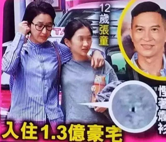 54歲關詠荷素顏帶女兒逛街，面容憔悴頭發枯黃盡顯老態