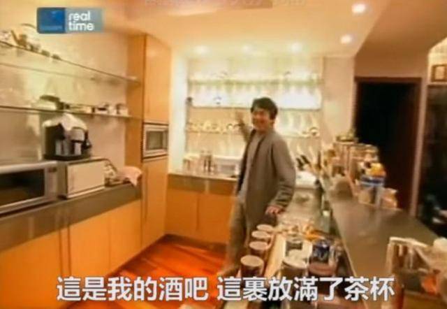 明星生活太奢華，劉嘉玲、王祖藍豪宅超級大，可以踩自行車
