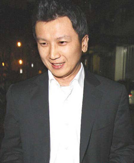 侯佩岑嫁豪門老公5年甜喊：謝謝你娶我❤　網友起底男方「不只是證券副總而已」背景超硬