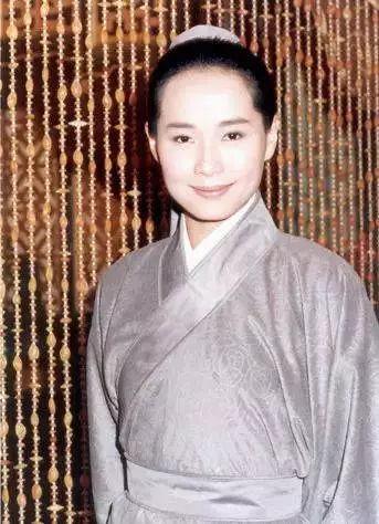 老公被爆出軌8次都選擇原諒，55歲「許仙」葉童近照曝光，瘦成皮包骨認不出，網友：他真的老了