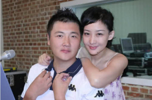 50歲孫楠近況曝光！搬到三線城市，和妻兒擠700元租的房子！