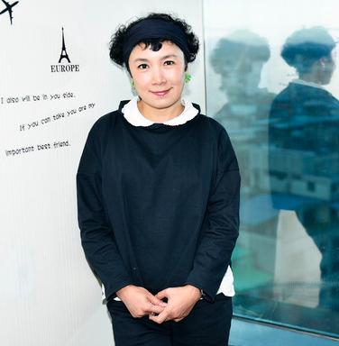 藝人謝麗金流淚說出「當年流產原因」！她說前夫趁她42歲懷孕那年在外面偷......太驚人了！