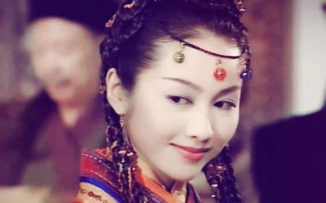 黎姿女兒被嘲無人繼承基因，那是沒看過黎姿小時候，別太大驚小怪