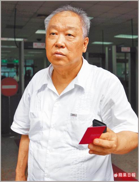 阿龐息影理由曝光！「手術後失戀」已寫好身後事，情報員父「假釋後失聯」 他坦言：像被遺棄 ！